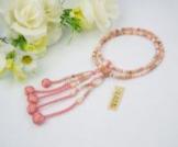 日蓮宗 本式数珠 ボツワナメノウ　8寸 (丸玉)　小田巻梵天房 (房色:サンゴ) 京念珠 女性用 